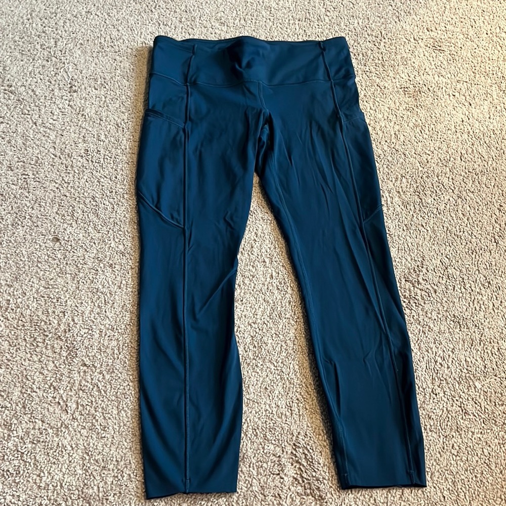 Lululemon navy leggings 10
